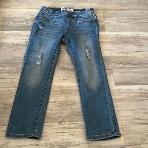 Girls blue jeans. Size 6-7